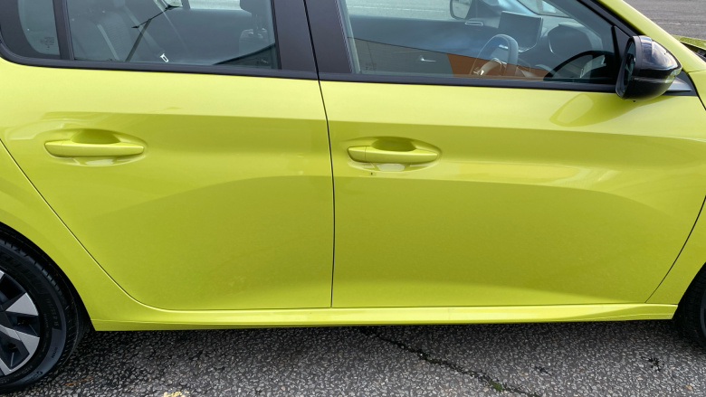 Peugeot 208 1.2 PureTech 100 Style 5dr Petrol Hatchback